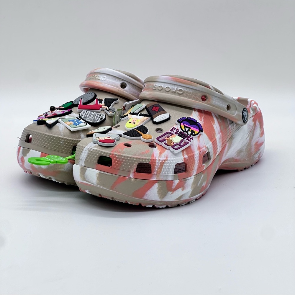 Crocs Classic Platform Marbled Clog. Size 10 - Picture 3 of 10
